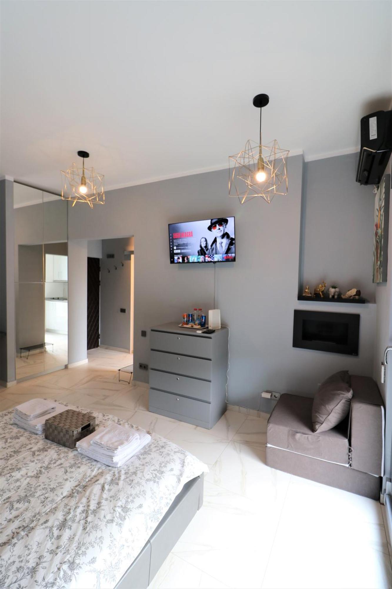 Deluxe Skyline Retreat Studio - Old Town Bukareszt Zewnętrze zdjęcie